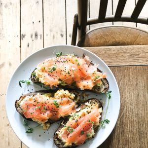 Zalm op aubergine